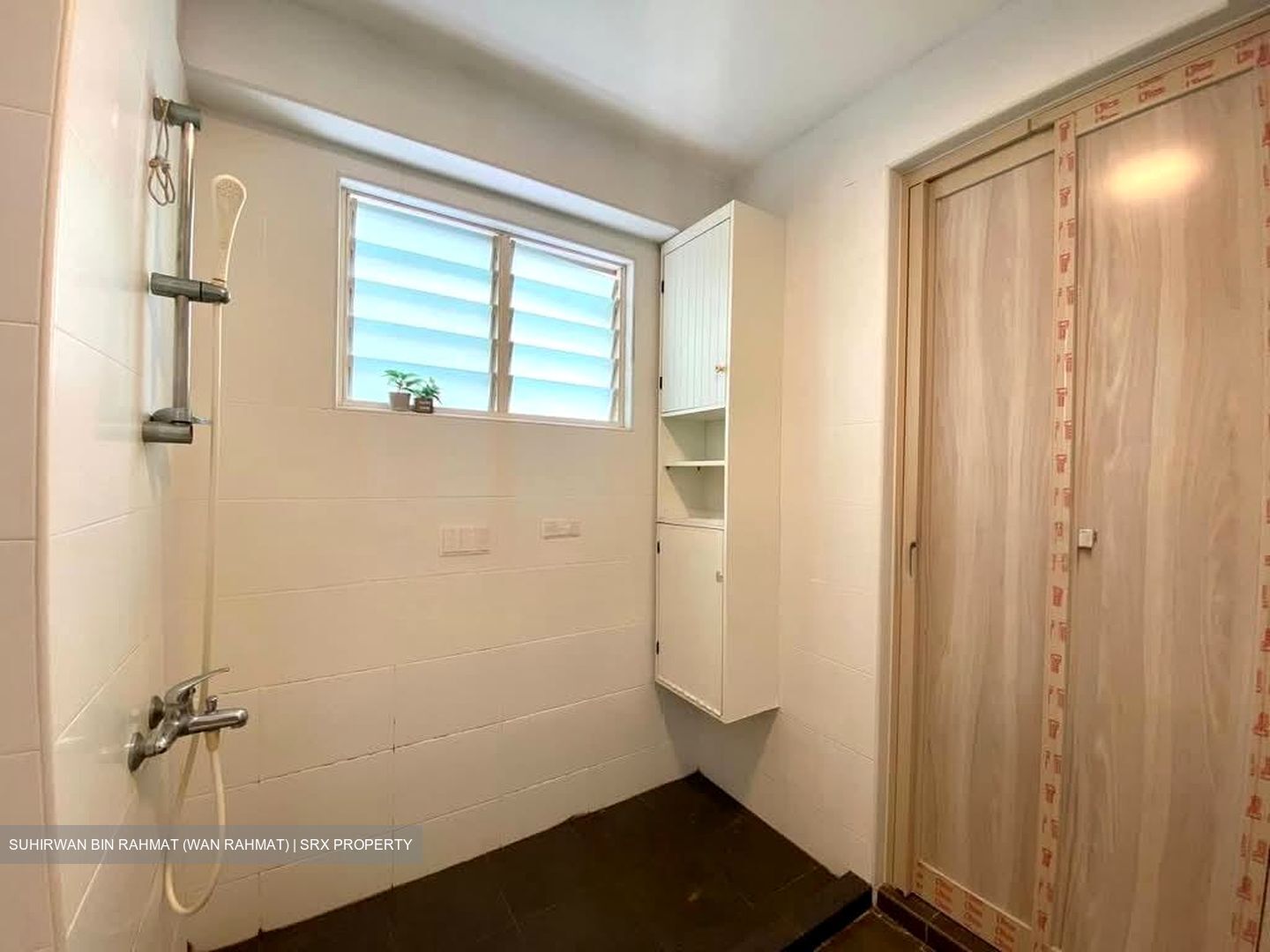 Melville Park (D18), Condominium #574534921